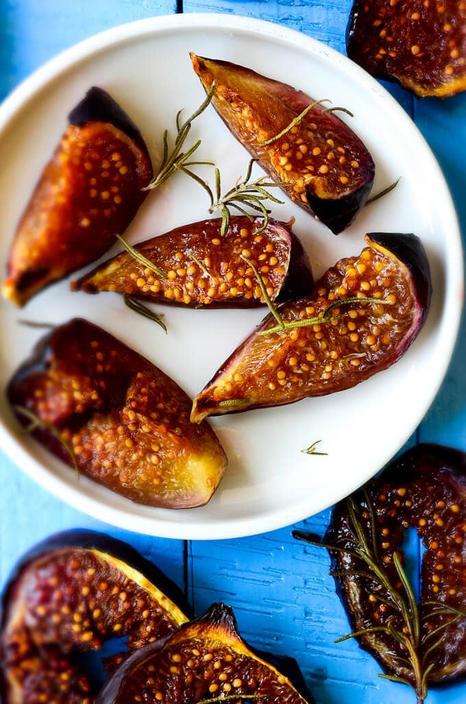 Roast Figs Like a Pro: Choosing, Flavoring, and Serving